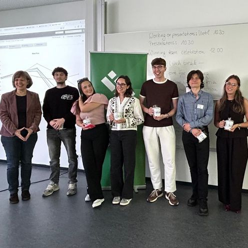 BIP Martina Röhrich Winning Team Das Bild zeigt das Gewinner Team des Planspiels.