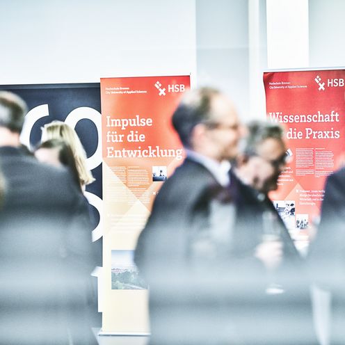Neujahrsempfang 2019 Menschen verschwommen bei einer HSB-Veranstaltung
