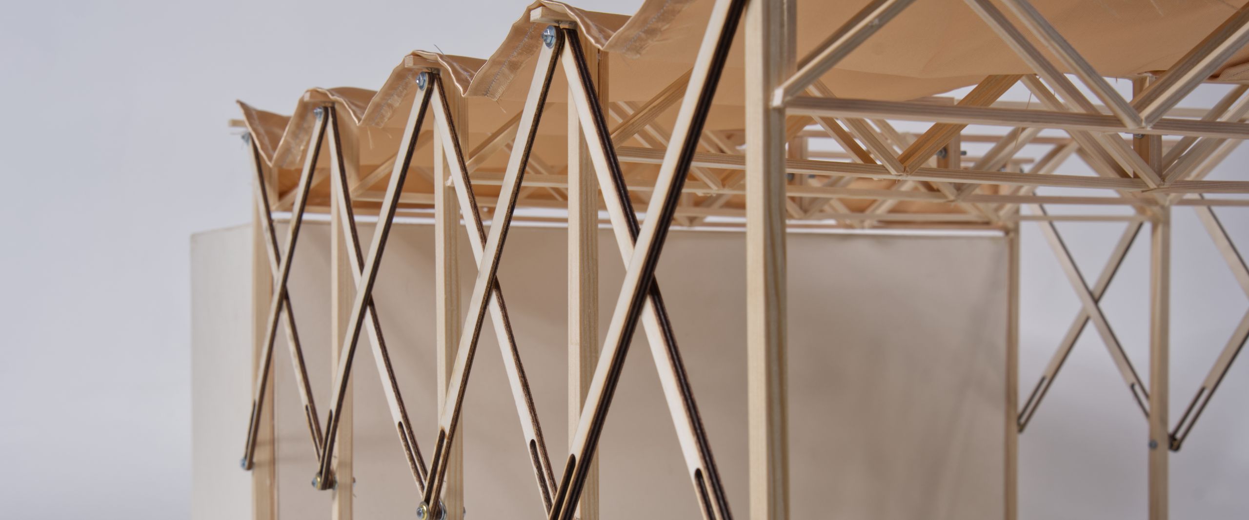 Modell eines Vordaches für einen Kreativcontainer - Foto: HSB Modell eines Vordaches für einen Kreativcontainer - Foto: HSB