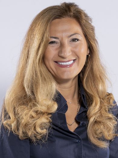 Porträtfoto Gonca Efe-Sahantürk Porträtfoto Gonca Efe-Sahantürk